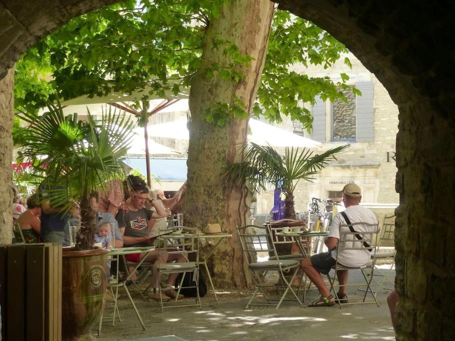 Le Loft Des Antiquaires, L'Isle-Sur-La-Sorgue Apartment Exterior photo